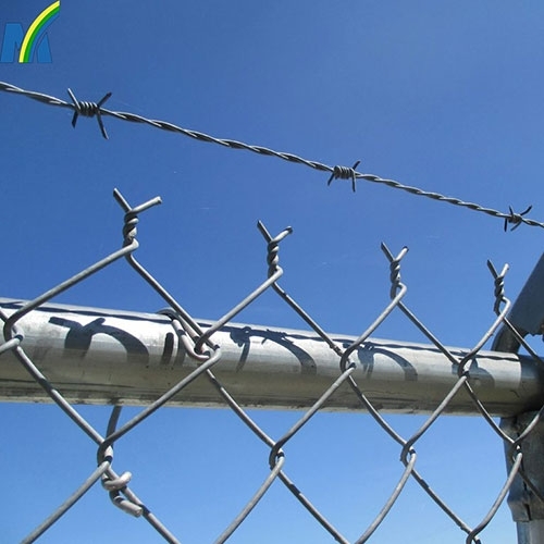 Factory Wholesale High Quality Galvanized Chain l<em></em>ink Fence image
